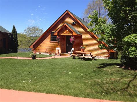 Cabins sleeping bear dunes  There's an outfitter near the Platte River Campground on M-22 south of the park